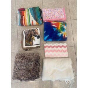 Lot of 7 blankets - measurements in description! , Betsy Johnson, tie dye horses